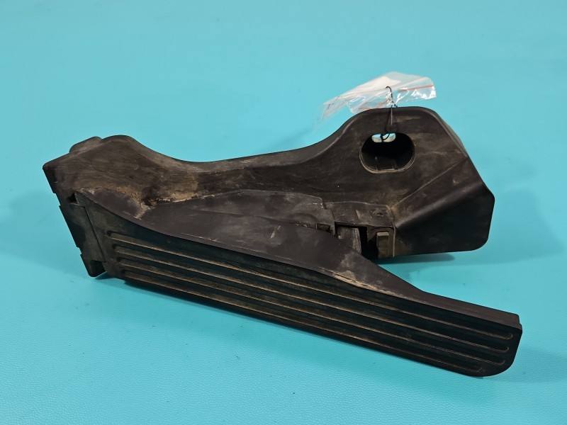 Педаль газа потенциометр Volkswagen Tiguan 1K1723503R