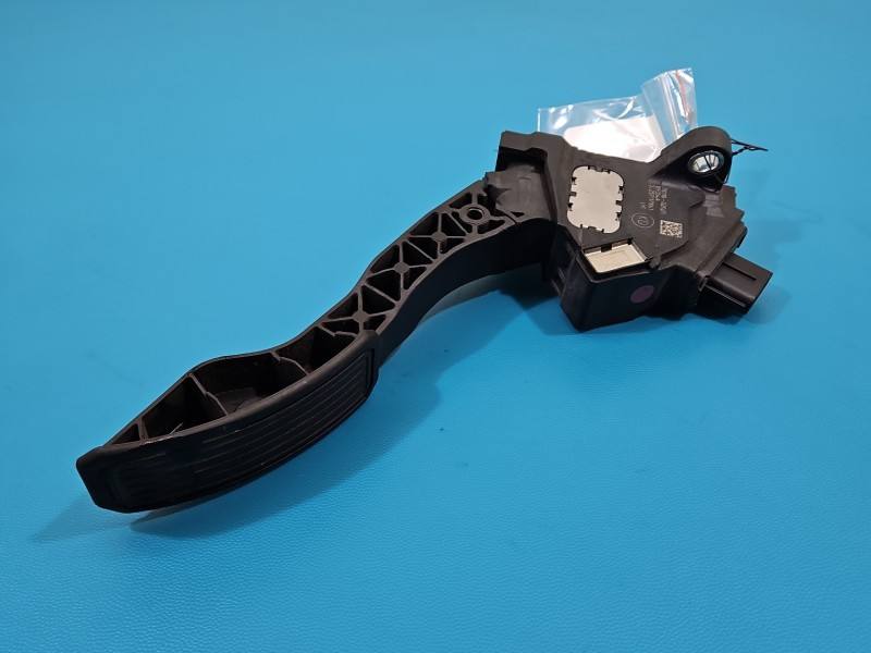 Педаль газу потенціометр Toyota Avensis T27 78110-02021
