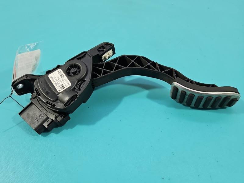 Педаль газа потенциометр Volvo S80 6G92-9F836-BC