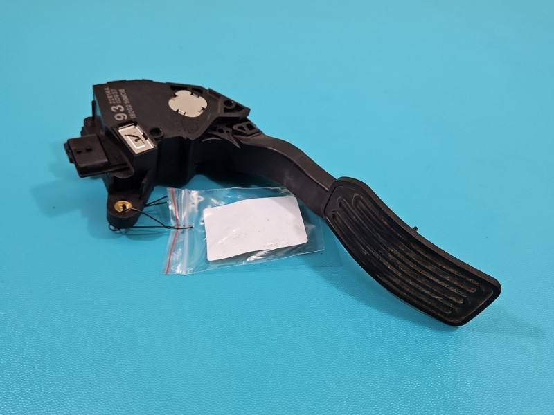 Педаль газа потенциометр Nissan Note 180021HM0B