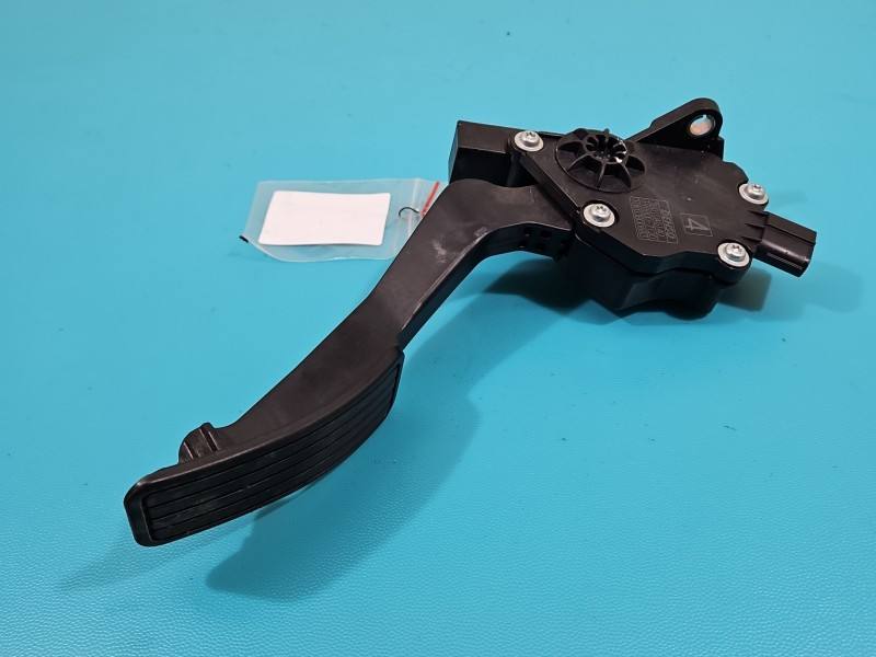 Педаль газу потенціометр Subaru Impreza 36010AG140