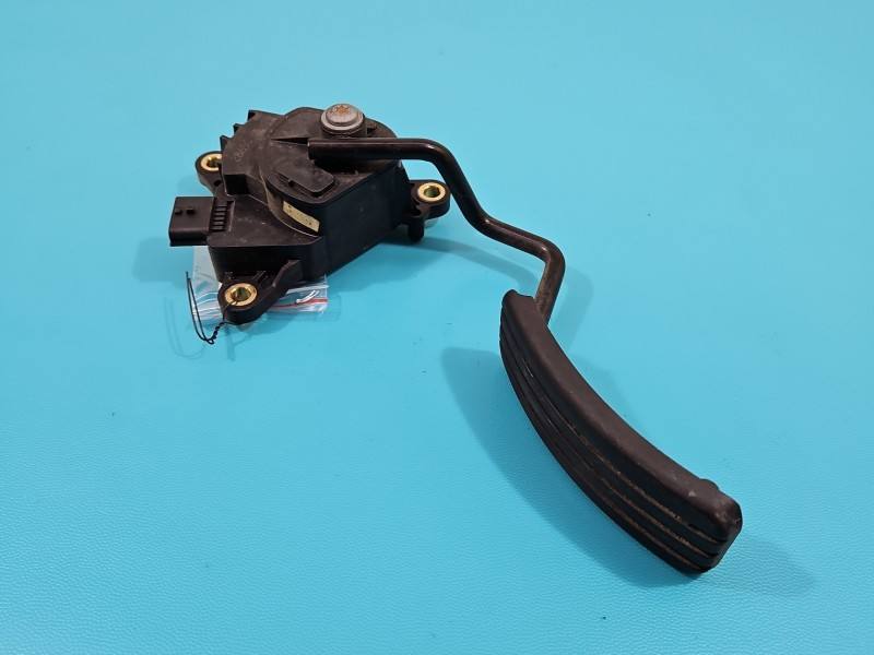 Педаль газу потенціометр Renault Clio 8200297335