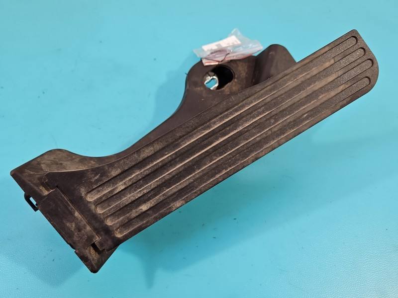 Педаль газу потенціометр Volkswagen Sharan 1K1723503R