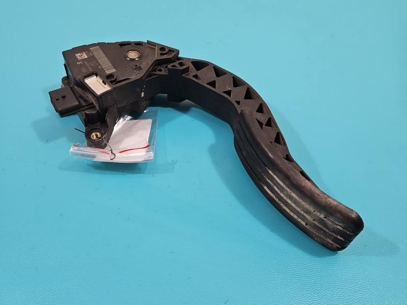 Педаль газу потенціометр Renault Trafic 180024289R