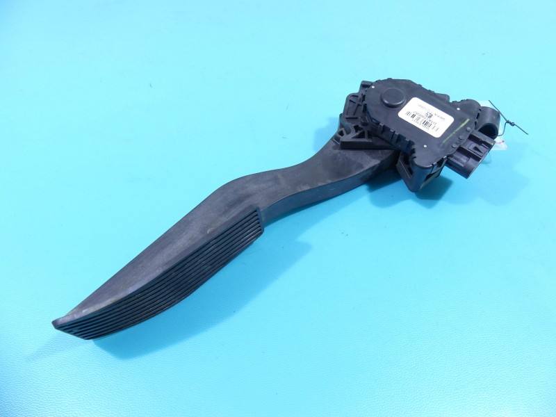Педаль газу потенціометр Opel Meriva B 13252885