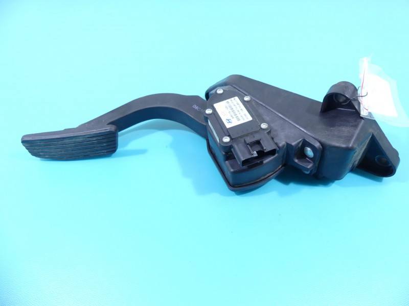 Педаль газа потенциометр Kia Carens BIP0177A-1D200