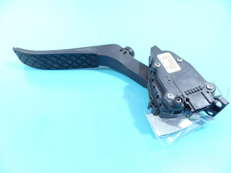Педаль газу потенціометр Audi Q7 7L0723507B