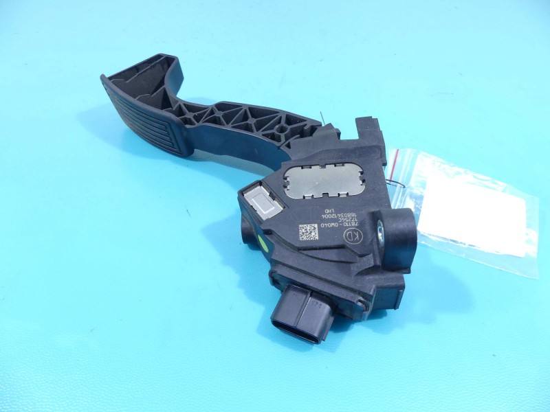 Педаль газа потенциометр Toyota Auris 78110-0W040
