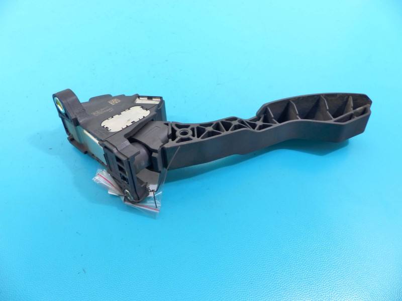 Педаль газа потенциометр Toyota Auris 78110-02011 — фото детали 4