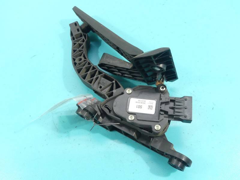 Педаль газа потенциометр Hyundai Elantra 32700-3XXXX