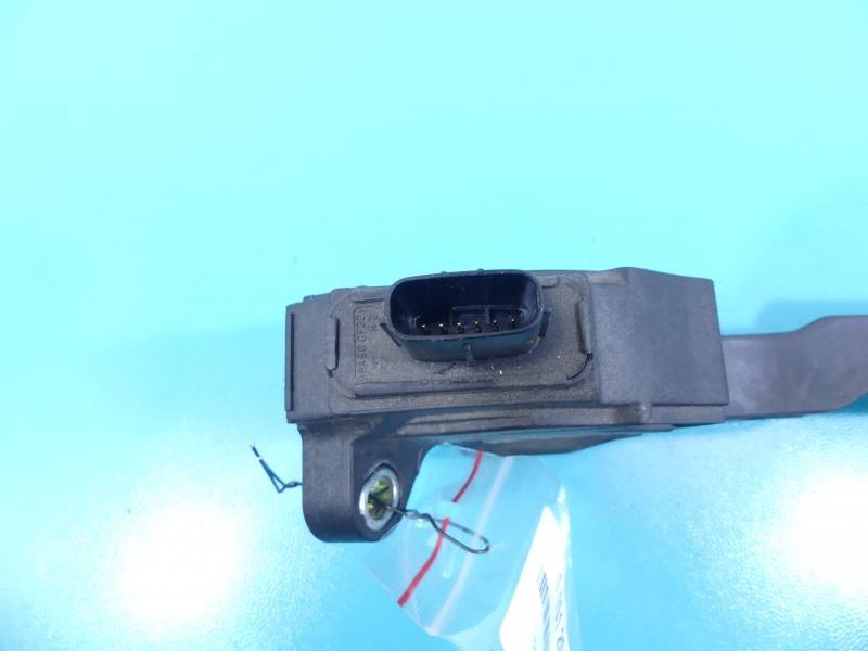 Педаль газа потенциометр Toyota Auris 78110-02010 — фото детали 4