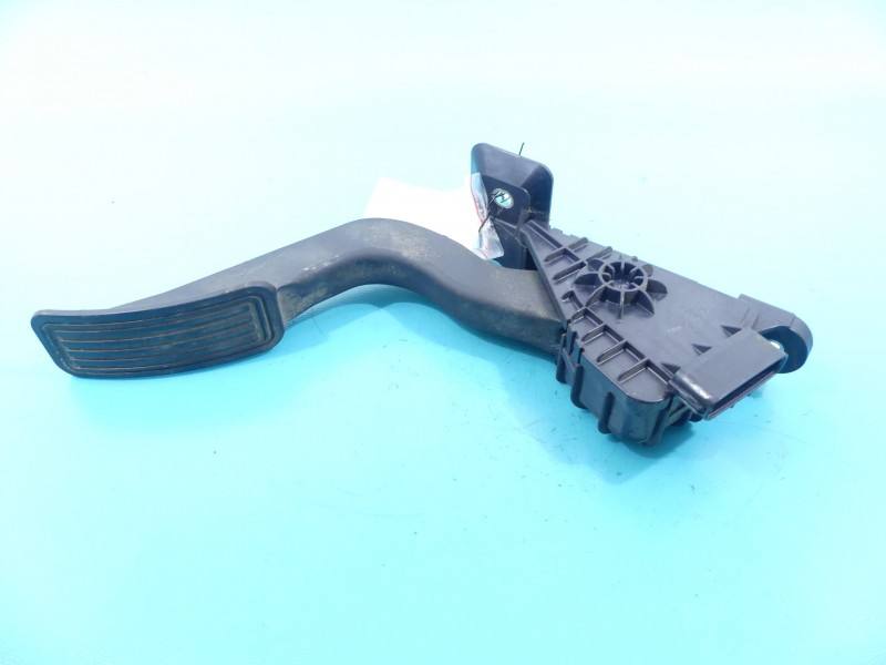 Педаль газу потенціометр Mazda 3 CC3041600
