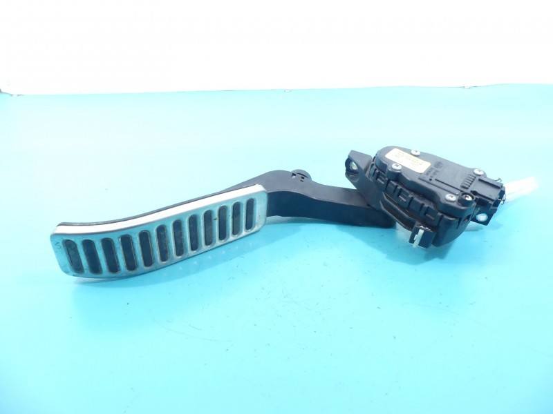 Педаль газа потенциометр Volkswagen Touareg 7L0723507B
