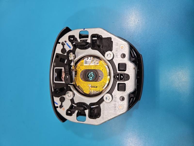 Подушка безопасности Airbag Jeep Cherokee 0589-P1-000410 — фото детали 3
