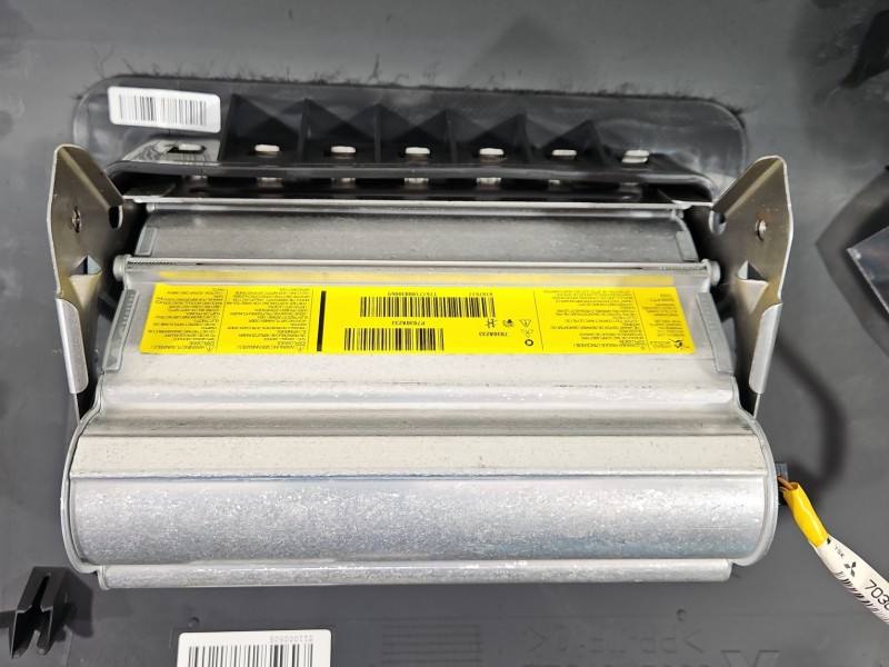 Подушка безопасности Airbag Mitsubishi Colt P8002A579XA — фото детали 6