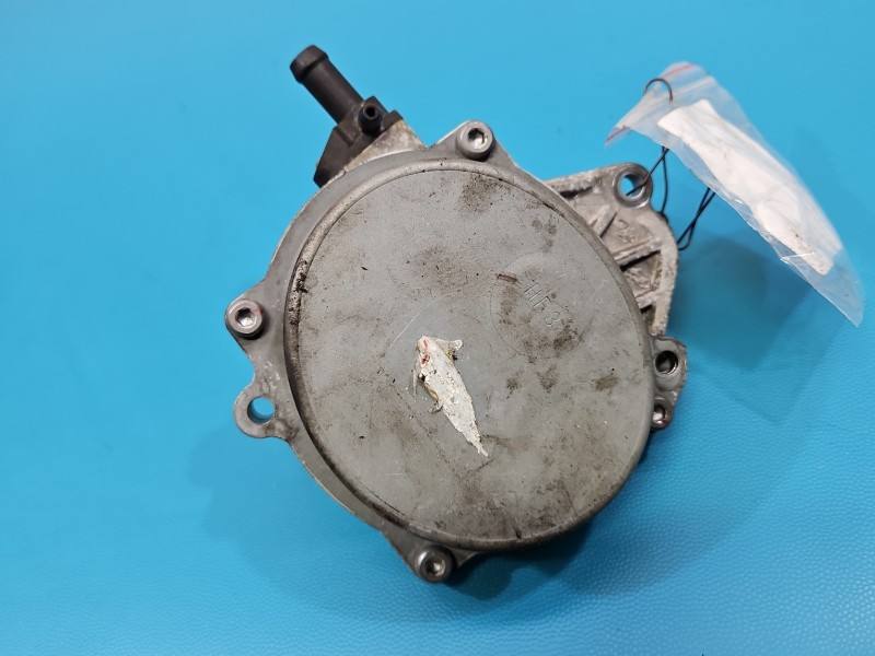 Вакуумний насос Hyundai I40 28810-2A500