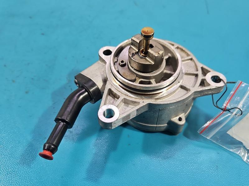 Вакуумный насос Hyundai I30 28810-08000