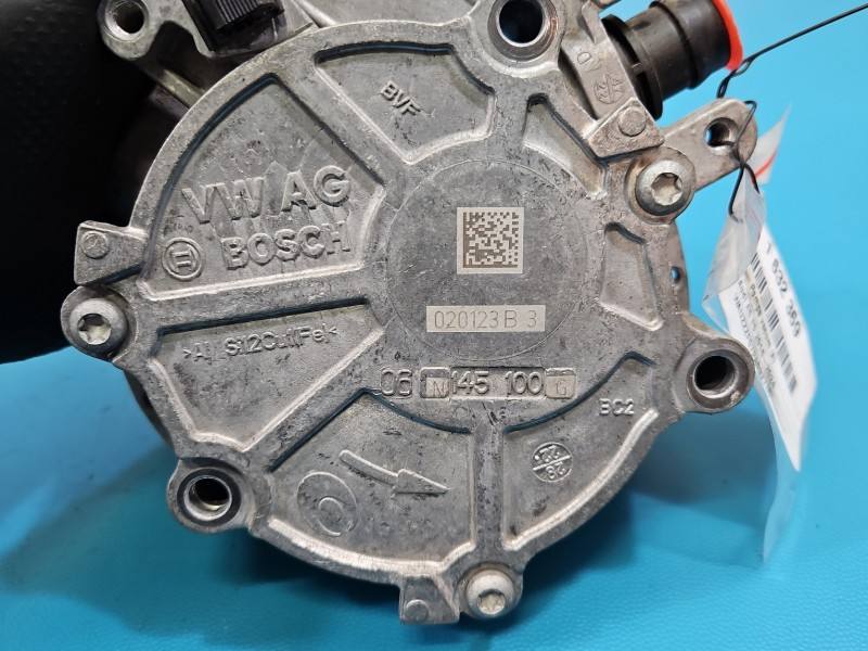 Вакуумний насос Audi A5 8T 06N145100G — фото деталі 3