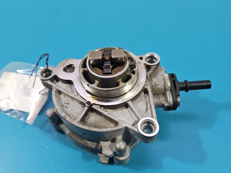 Вакуумный насос Toyota Proace City 9812133880 — фото детали 2