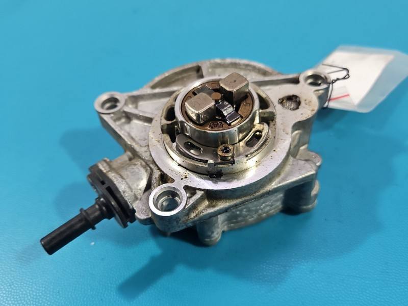 Вакуумный насос Toyota Proace City 9812133880 — фото детали 3