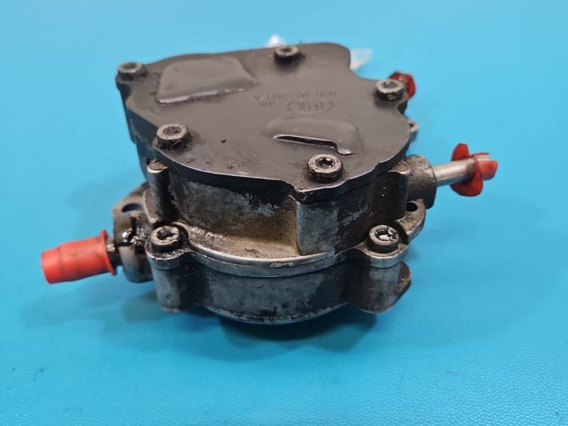 Вакуумный насос Volkswagen Sharan 038145209A — фото детали 7