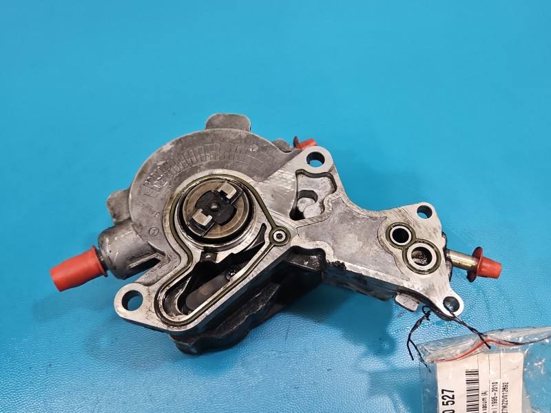 Вакуумный насос Volkswagen Sharan 038145209A — фото детали 9