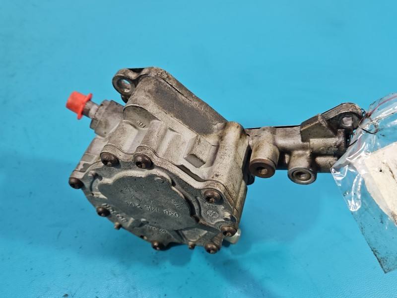 Вакуумный насос Volkswagen Sharan 038145209 — фото детали 4