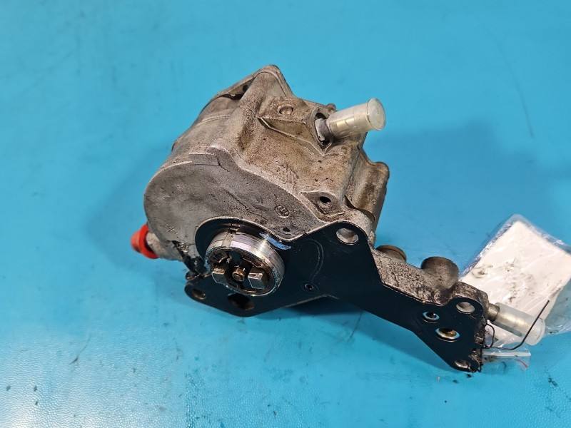 Вакуумный насос Volkswagen Sharan 038145209 — фото детали 8