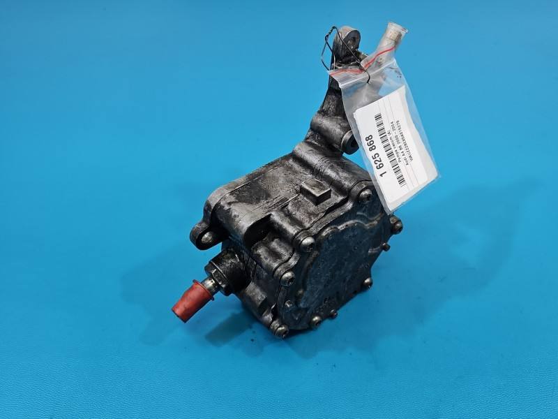 Вакуумний насос Audi A4 B6 038145209C