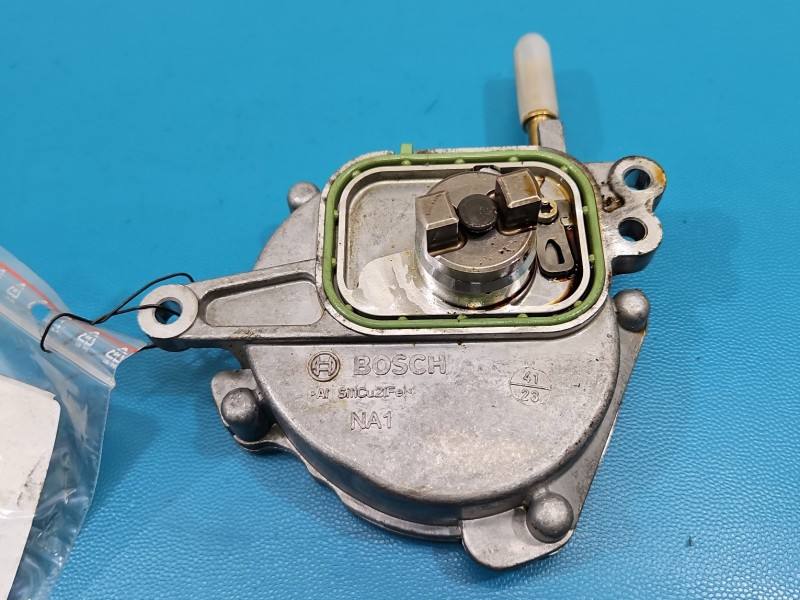 Вакуумний насос Toyota Yaris 4 F009A10018 — фото деталі 4