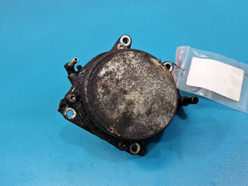 Вакуумний насос Opel Combo D 702554020