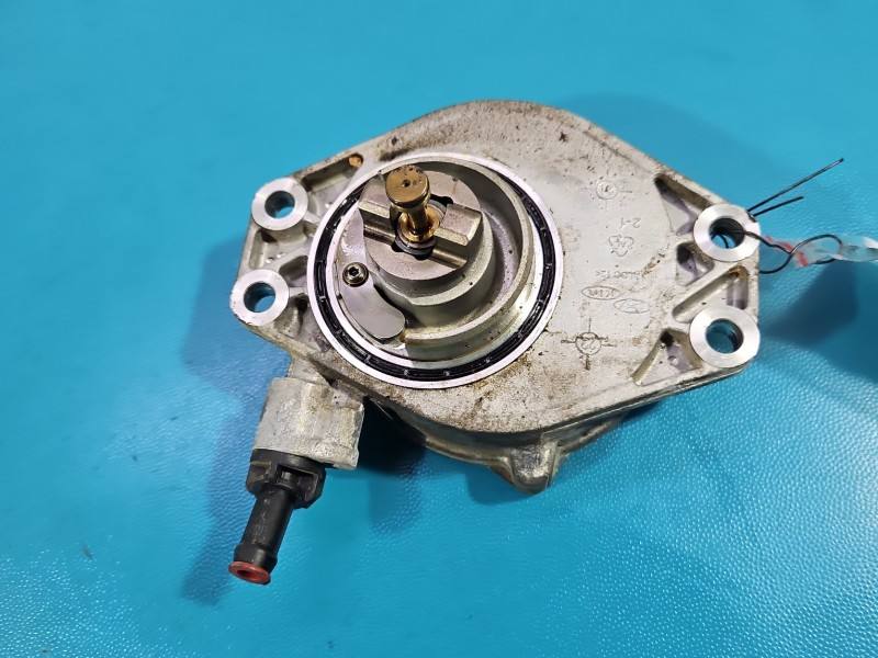 Вакуумний насос Hyundai Tucson 28810-2M830 — фото деталі 2