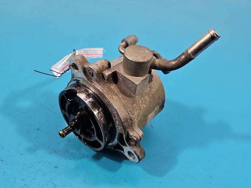 Вакуумный насос Mazda 6 X2T58172