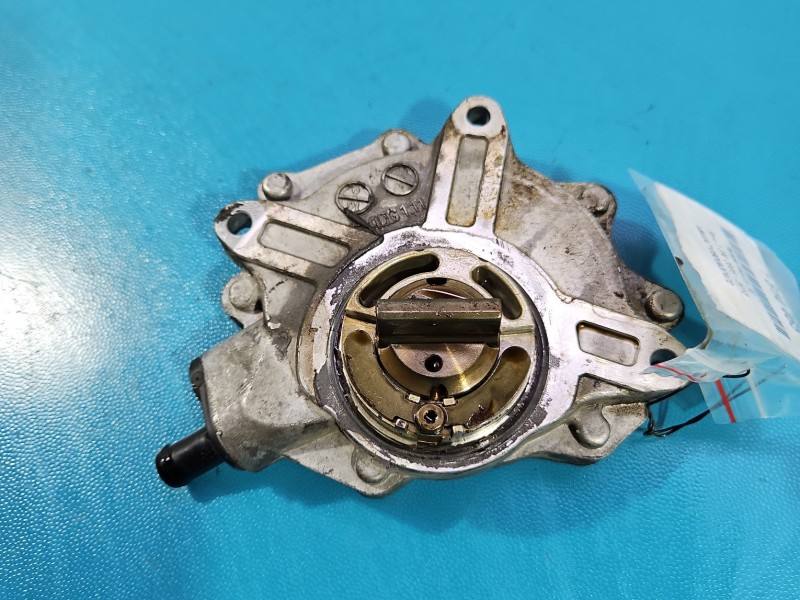 Вакуумний насос BMW 3 E90 724807220 — фото деталі 4