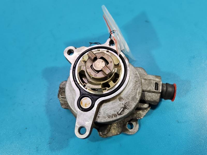 Вакуумний насос Land Rover Range Rover BB5E-2A451-BB — фото деталі 4