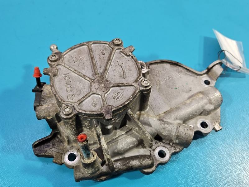 Вакуумный насос Opel Zafira C 55489131 — фото детали 2