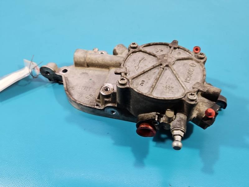 Вакуумный насос Opel Zafira C 55489131 — фото детали 3