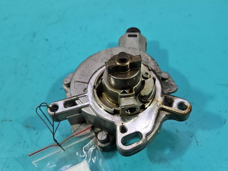 Вакуумный насос Volvo V40 BM5G-2A451-EC — фото детали 3
