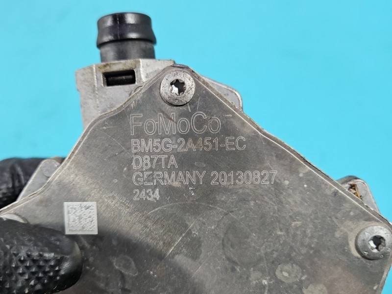 Вакуумный насос Volvo V40 BM5G-2A451-EC — фото детали 7