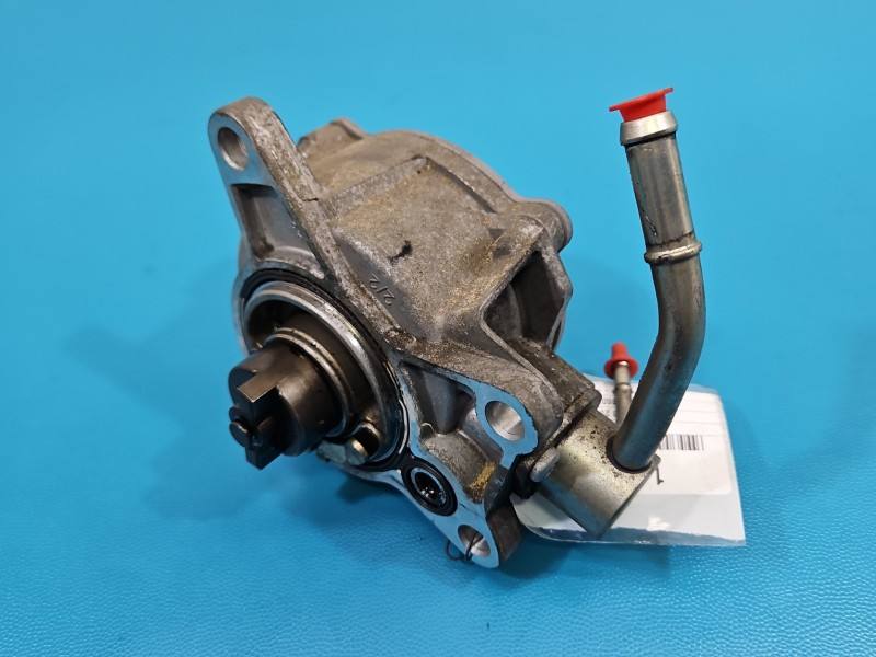 Вакуумный насос Mazda CX 3 S550-18G00 — фото детали 3