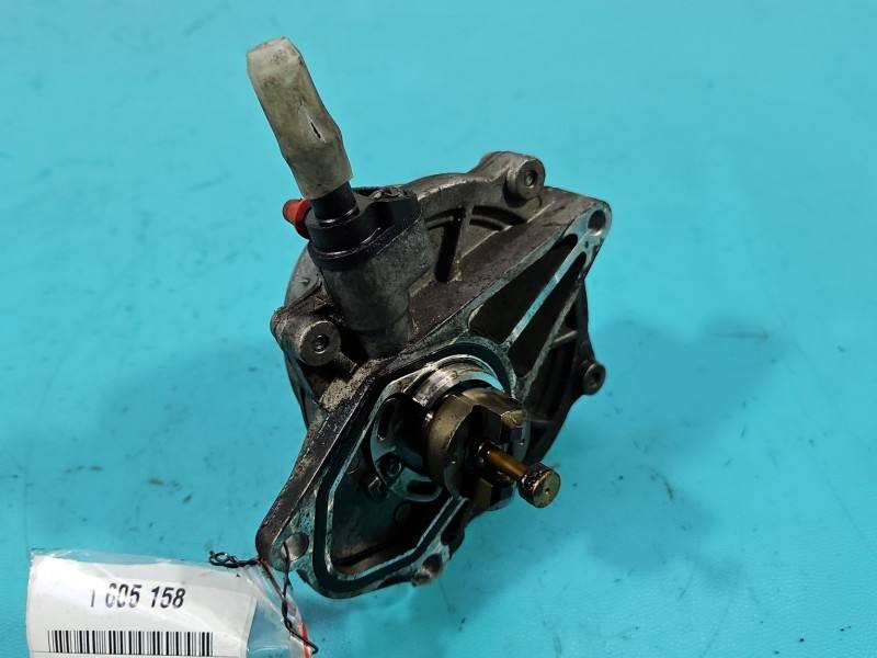 Вакуумний насос Hyundai I40 28810-2A500