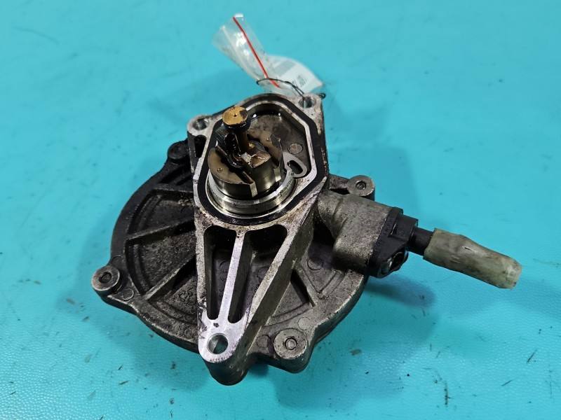 Вакуумний насос Hyundai I40 28810-2A500 — фото деталі 3