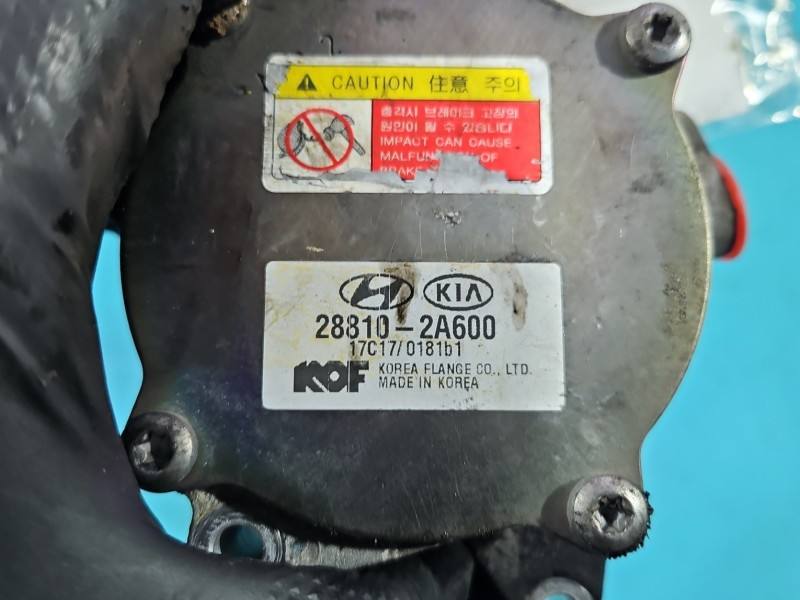 Вакуумний насос Hyundai I30 28810-2A600 — фото деталі 3