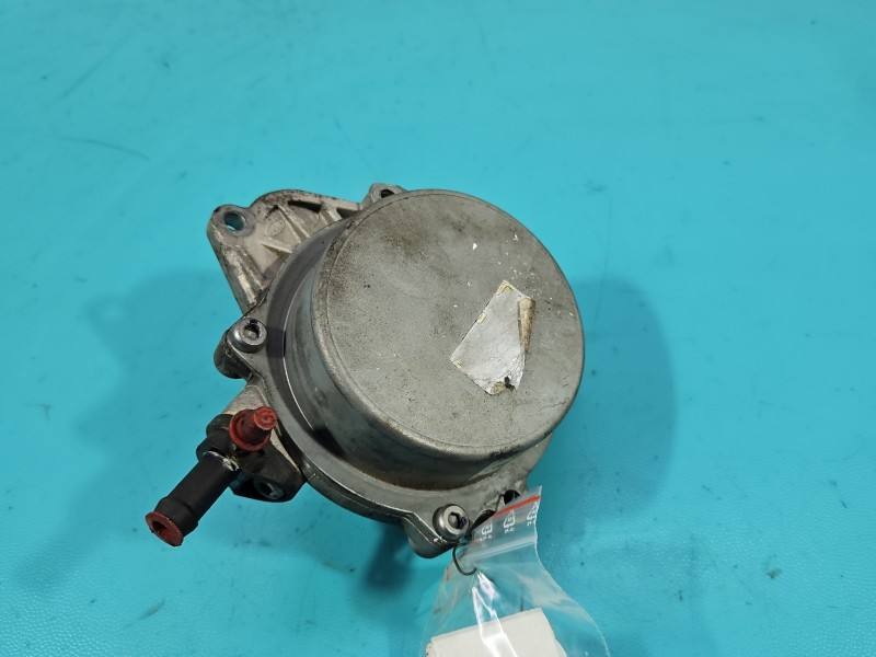 Вакуумний насос Hyundai I40 28810-2A500