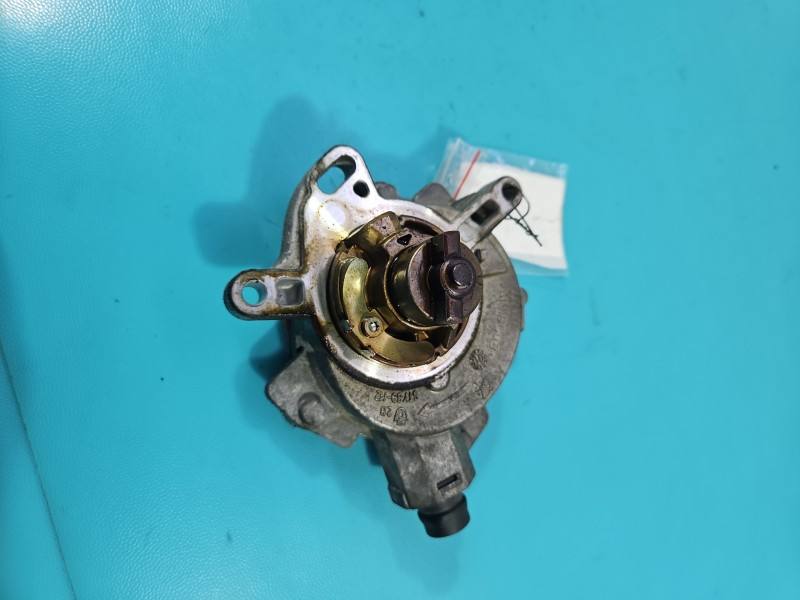 Вакуумный насос Ford C-Max BM5G2A451EB — фото детали 3