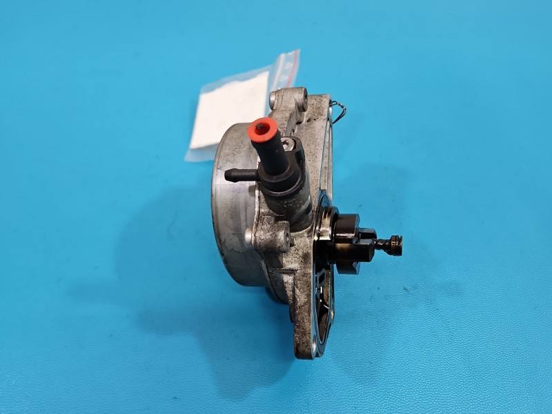 Вакуумний насос Hyundai I40 28810-2A500 — фото деталі 3