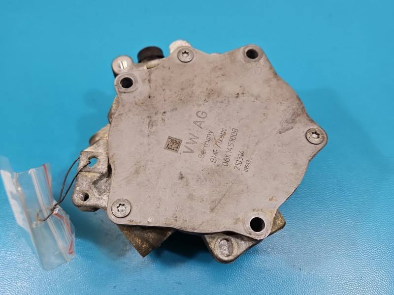Вакуумный насос Audi A3 8V 06K145100B — фото детали 6
