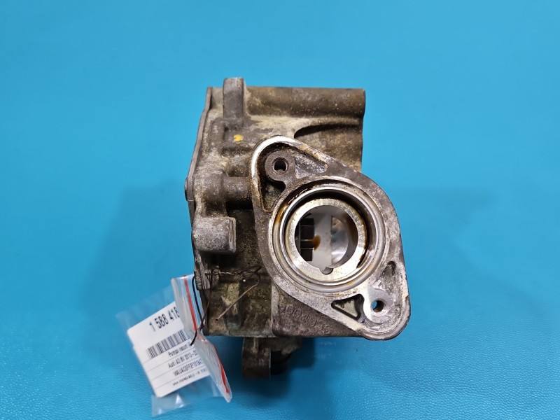 Вакуумный насос Audi A3 8V 06K145100B — фото детали 9