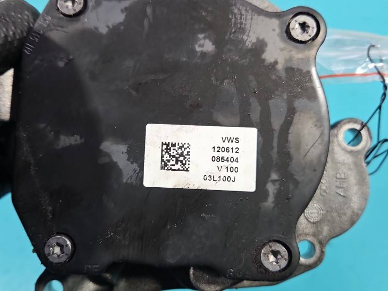 Вакуумний насос Volkswagen Golf 6 03L145207 — фото деталі 6