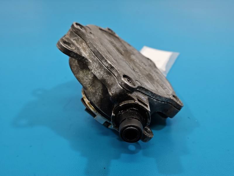 Вакуумний насос Volkswagen Passat B6 2176-01 — фото деталі 5